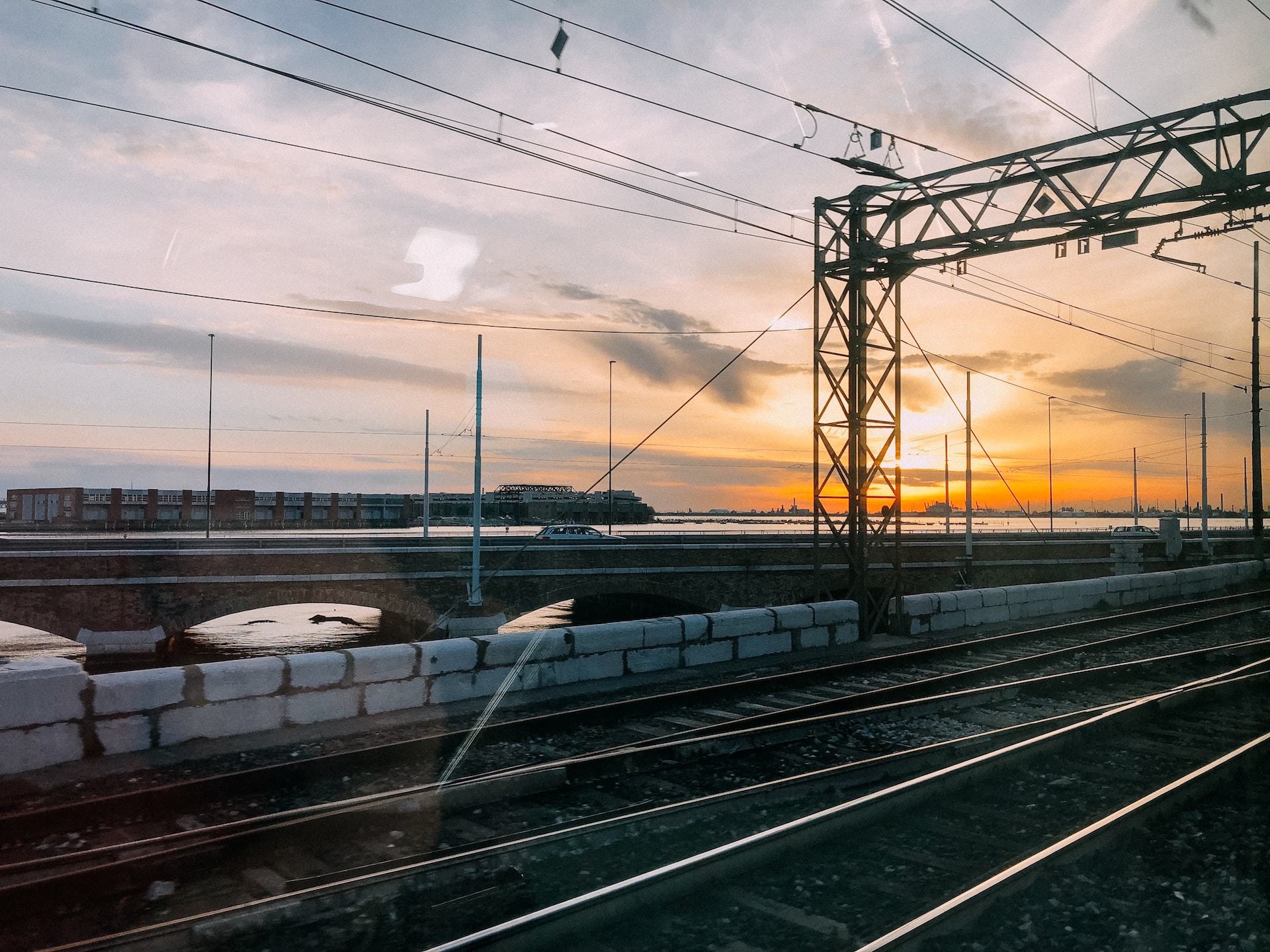 gray train railways photo during daytime